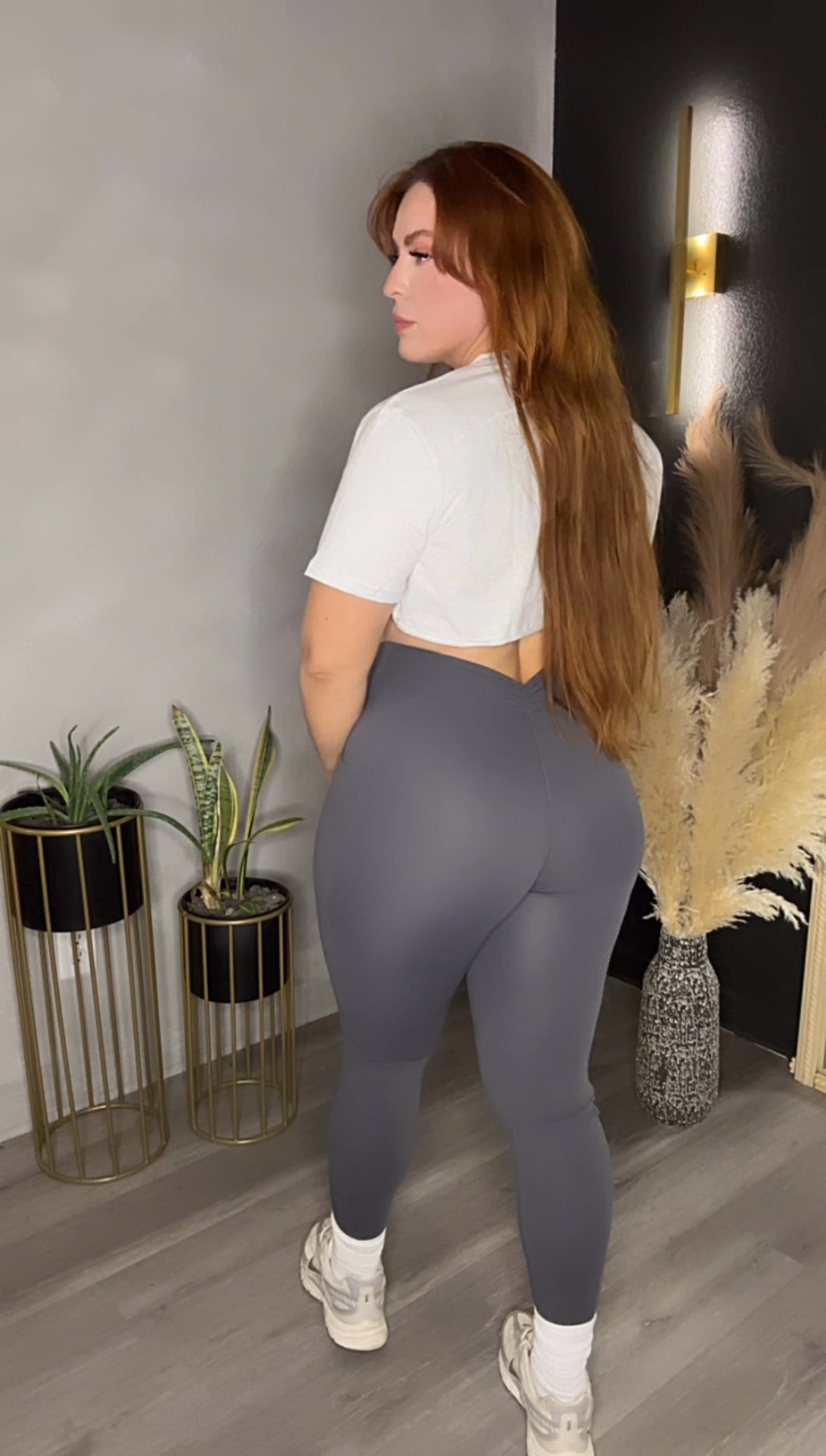 V HIGH WAIST PANTS